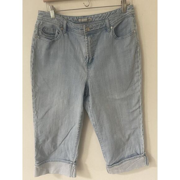 Chicos Platinum Womens Size 2 Crop Jeans Light Wash Embroidered Pockets Stretch - Picture 1 of 12